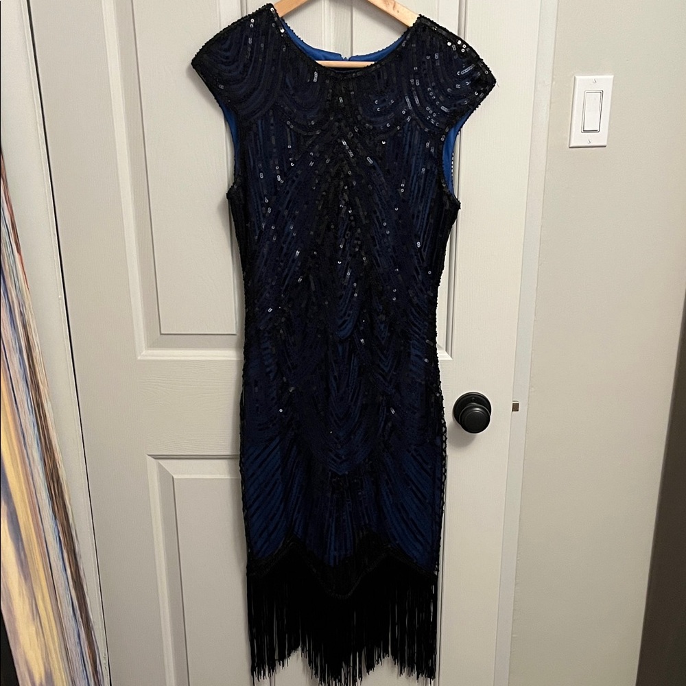 Blue and black deco sequin dress with accessories